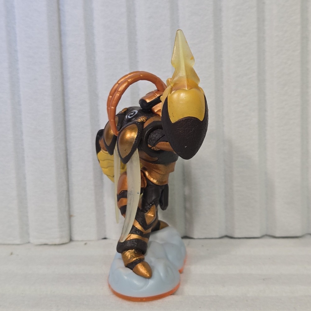 Activision Skylanders GIANTS Character Figure: SWARM (Orange Base) Bee - Picture 4 of 4